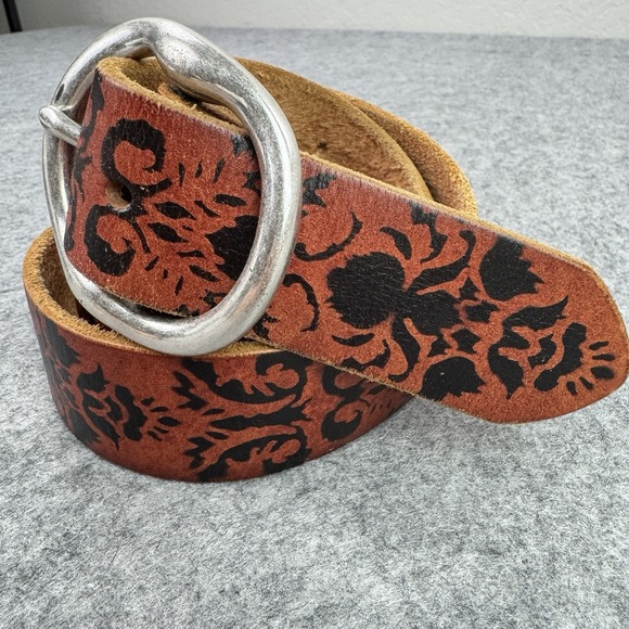 VTG Lucky Brand Belt Womens 32 Leather Floral BURUR 318‎ Boho Silver Tone Brass